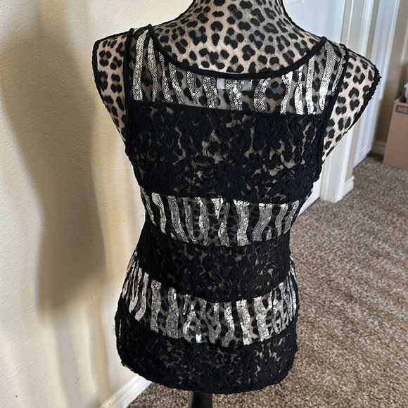 Women’s top, lace/sequins, size M, zebra print - Picture 5 of 6